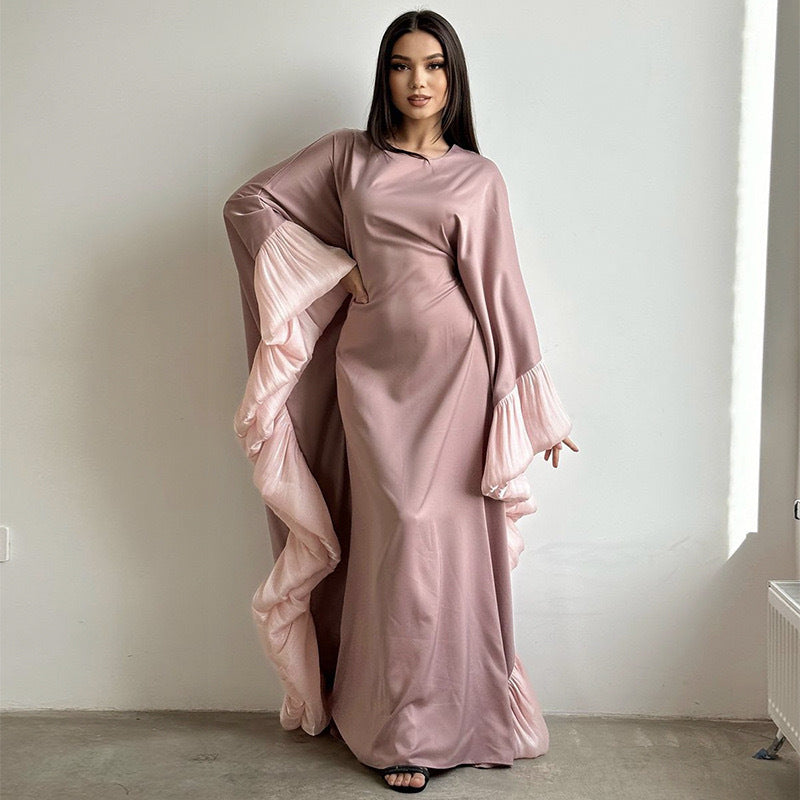 Loriya Heavywork Splicing Lace Sleeve Long Robe